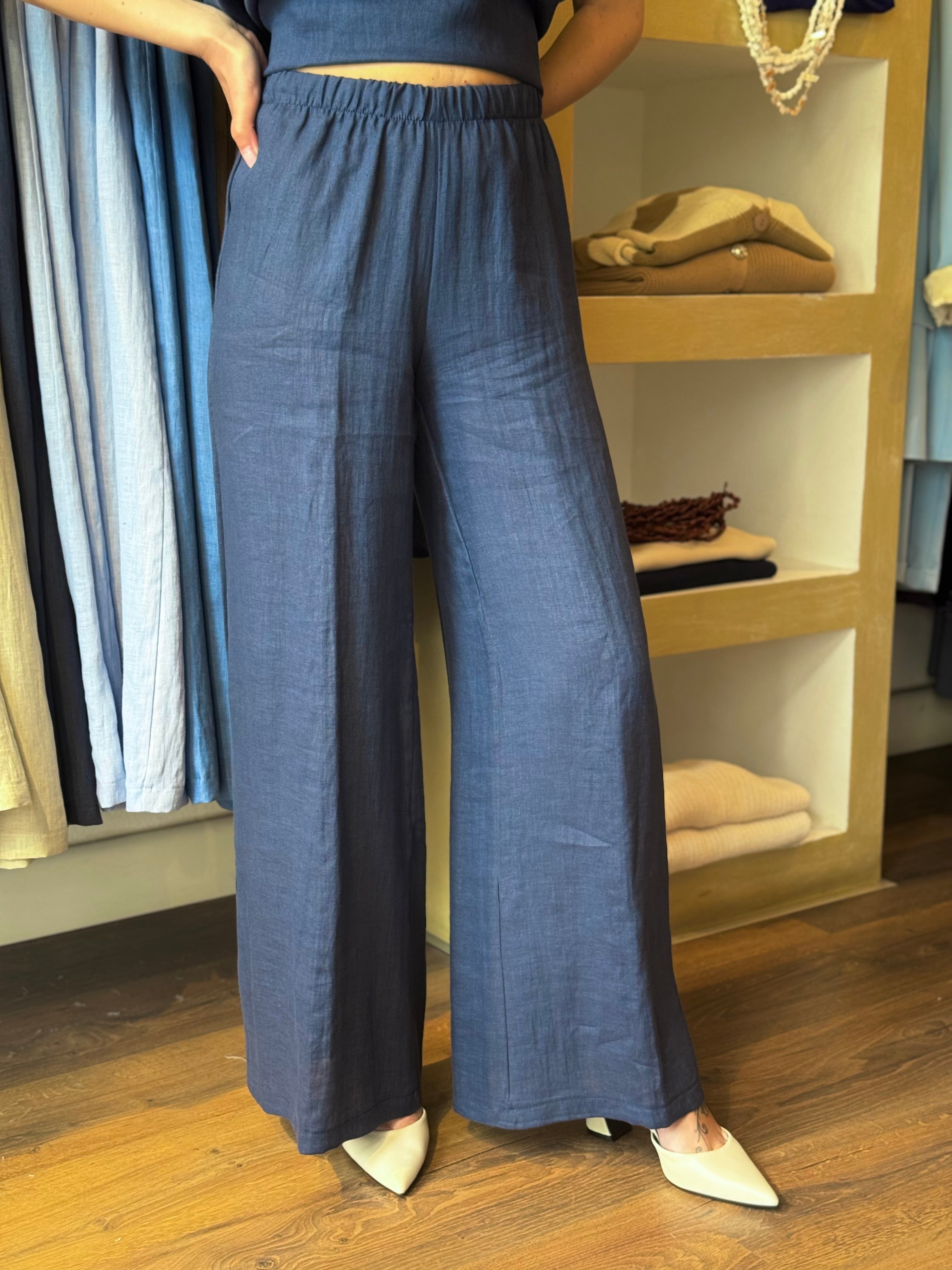 Pantalone a palazzo colore blu in lino Gioia