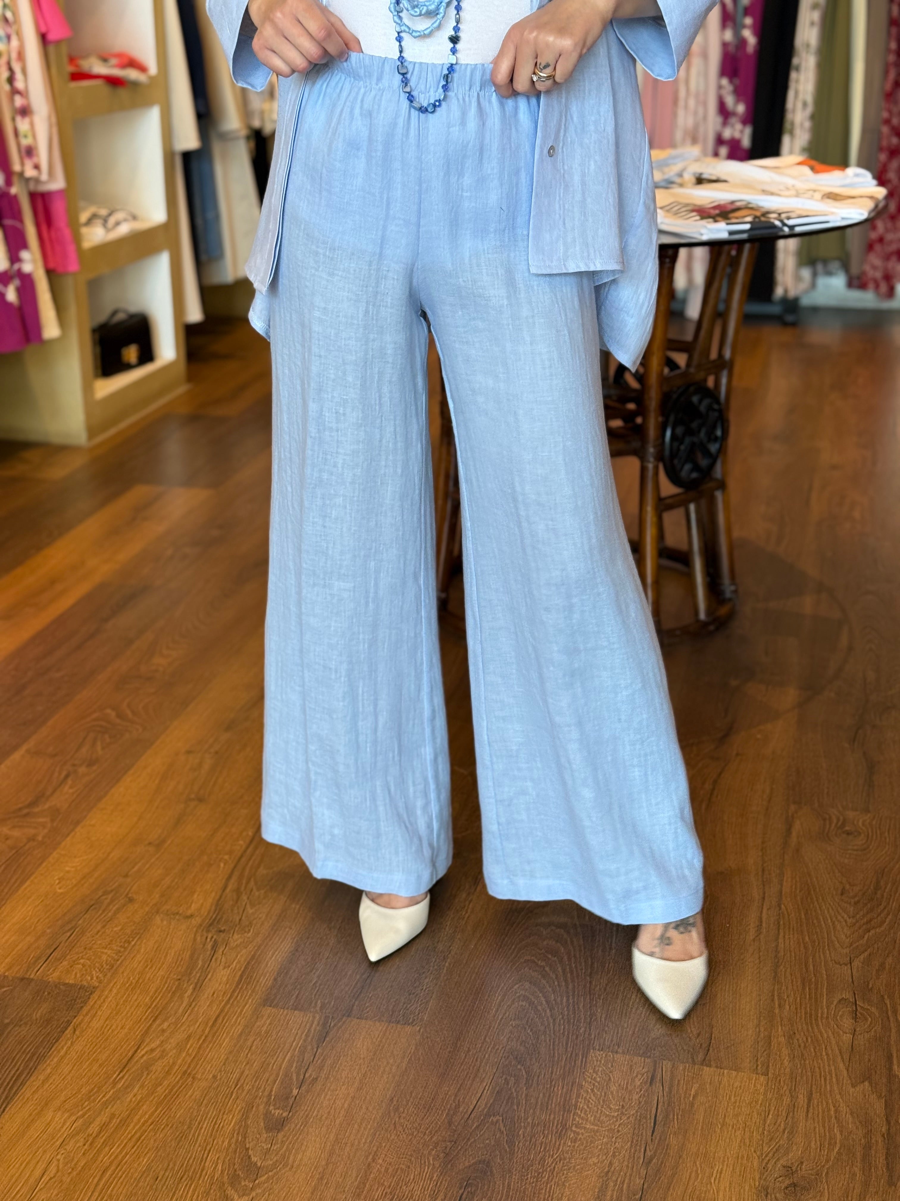 Pantalone a palazzo colore azzurro polvere in lino Gioia