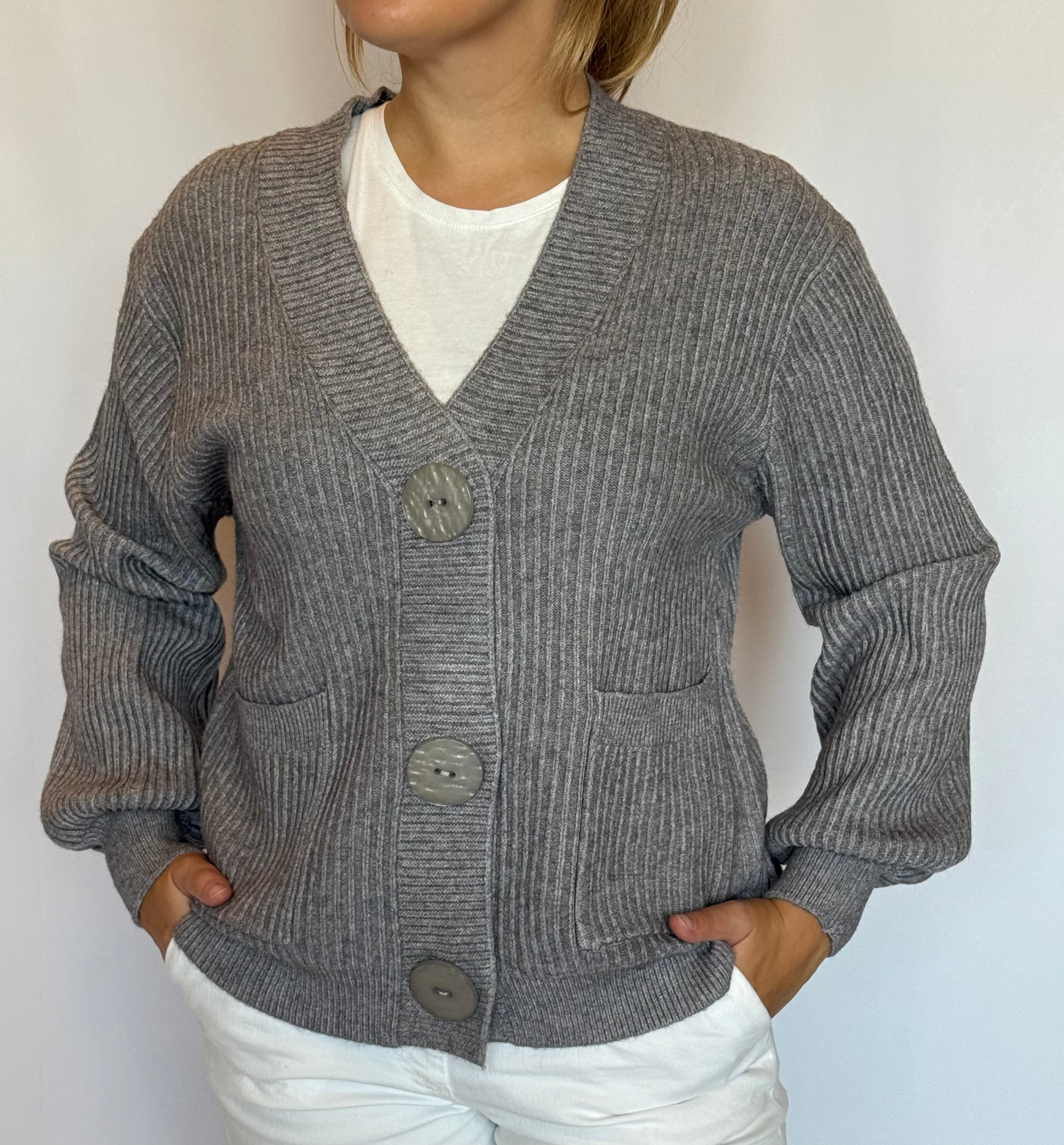Cardigan a V di viscosa con maxi bottoni Gioia