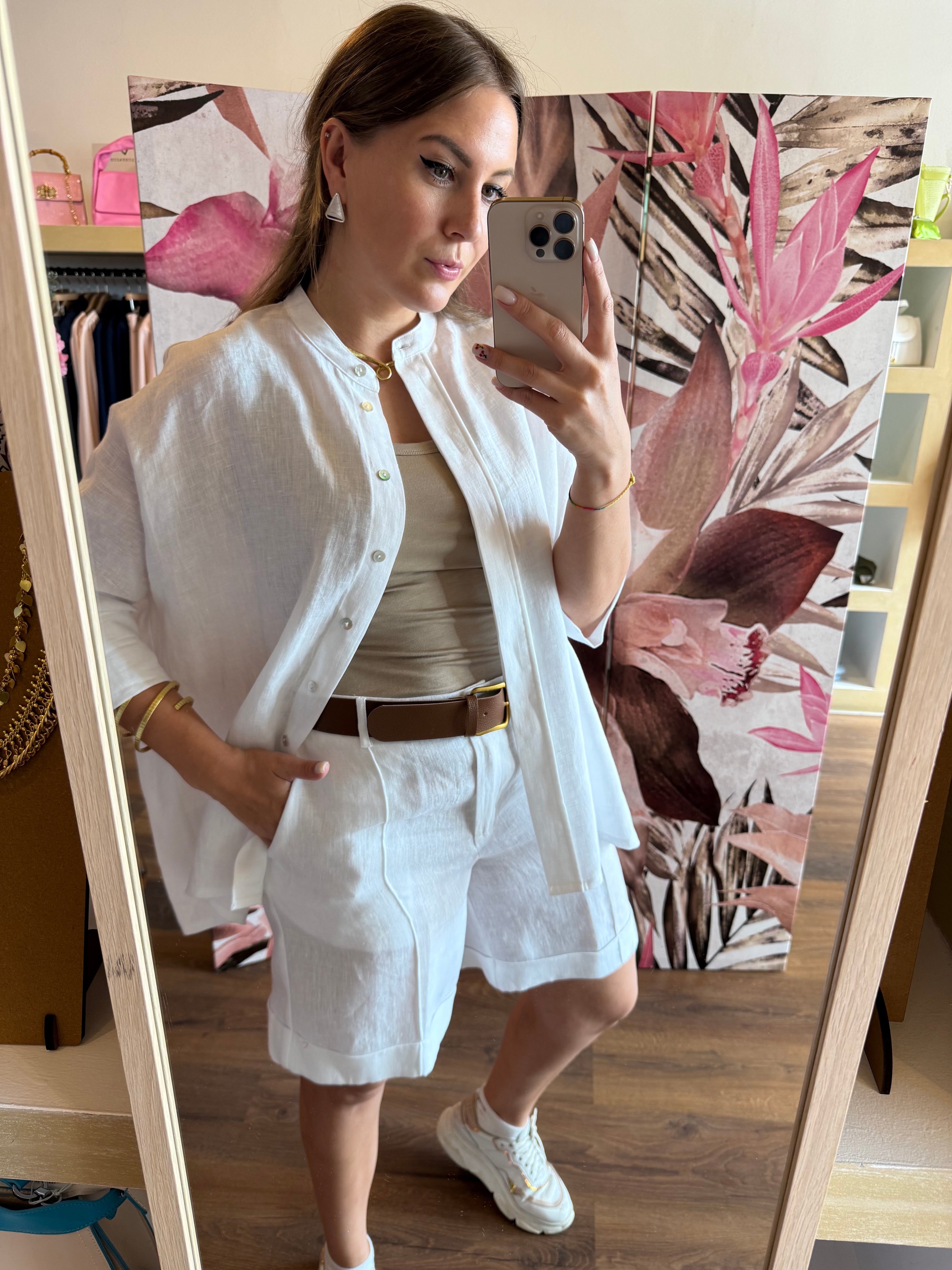 Camicia collo alla coreana colore bianco in lino Gioia