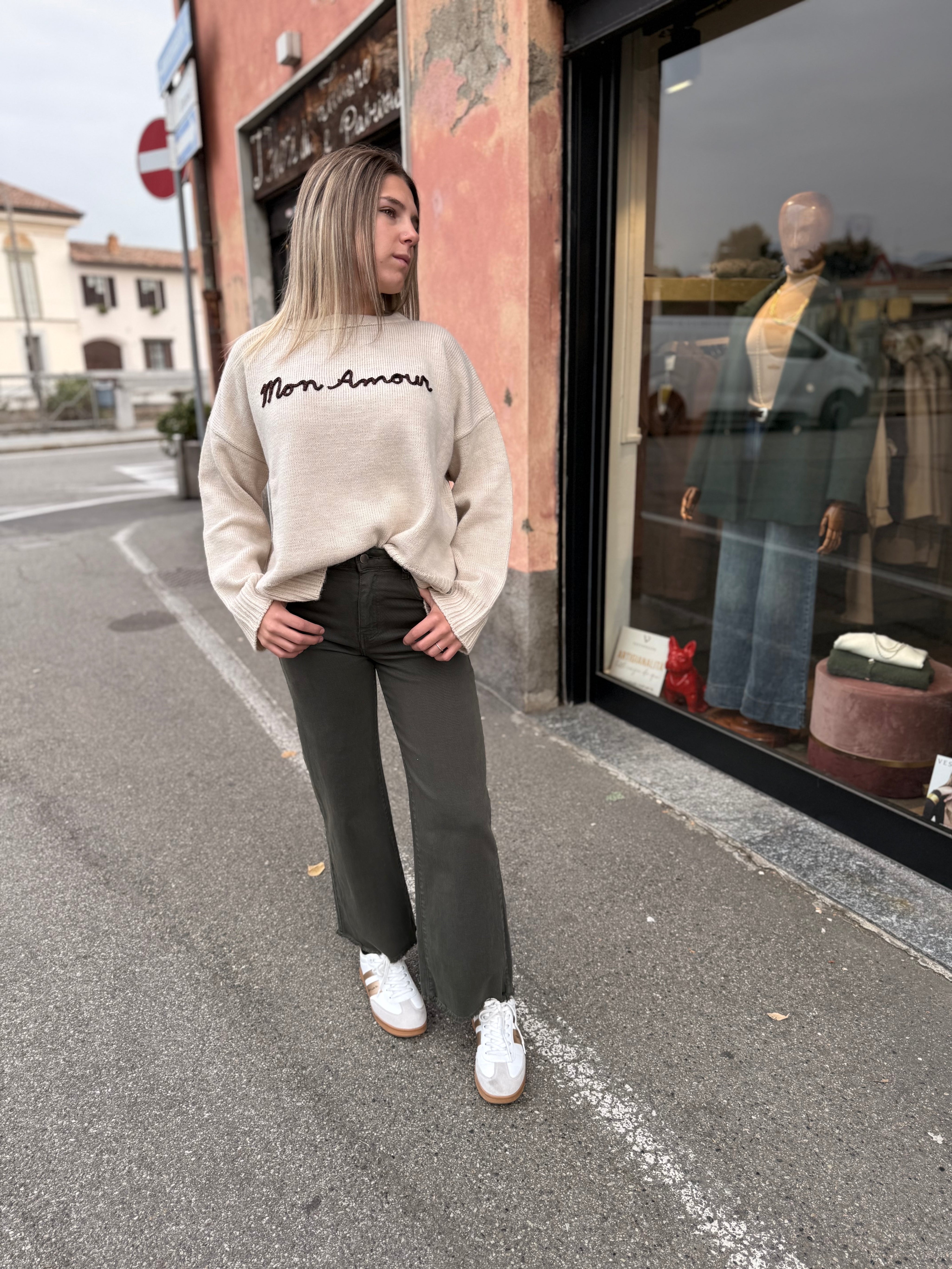 Girocollo ricamo mon amour Kontatto