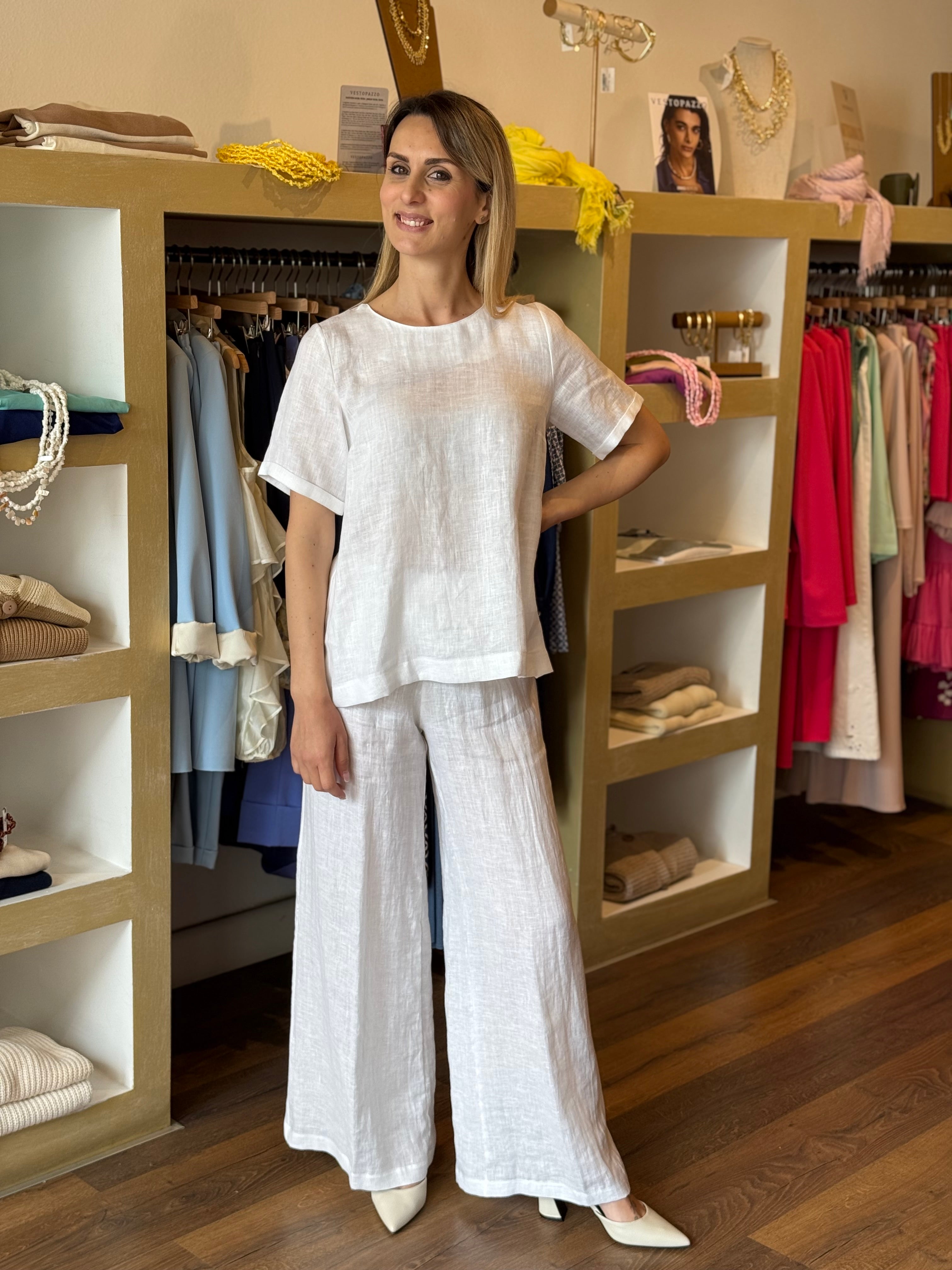 Blusa manica corta in Lino colore bianco polvere Gioia