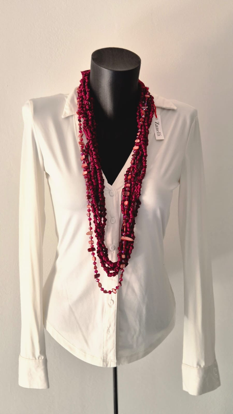 Collana artigianale a cinque fili con filo decorativo in perle/pietrine – Roberta Zanelli