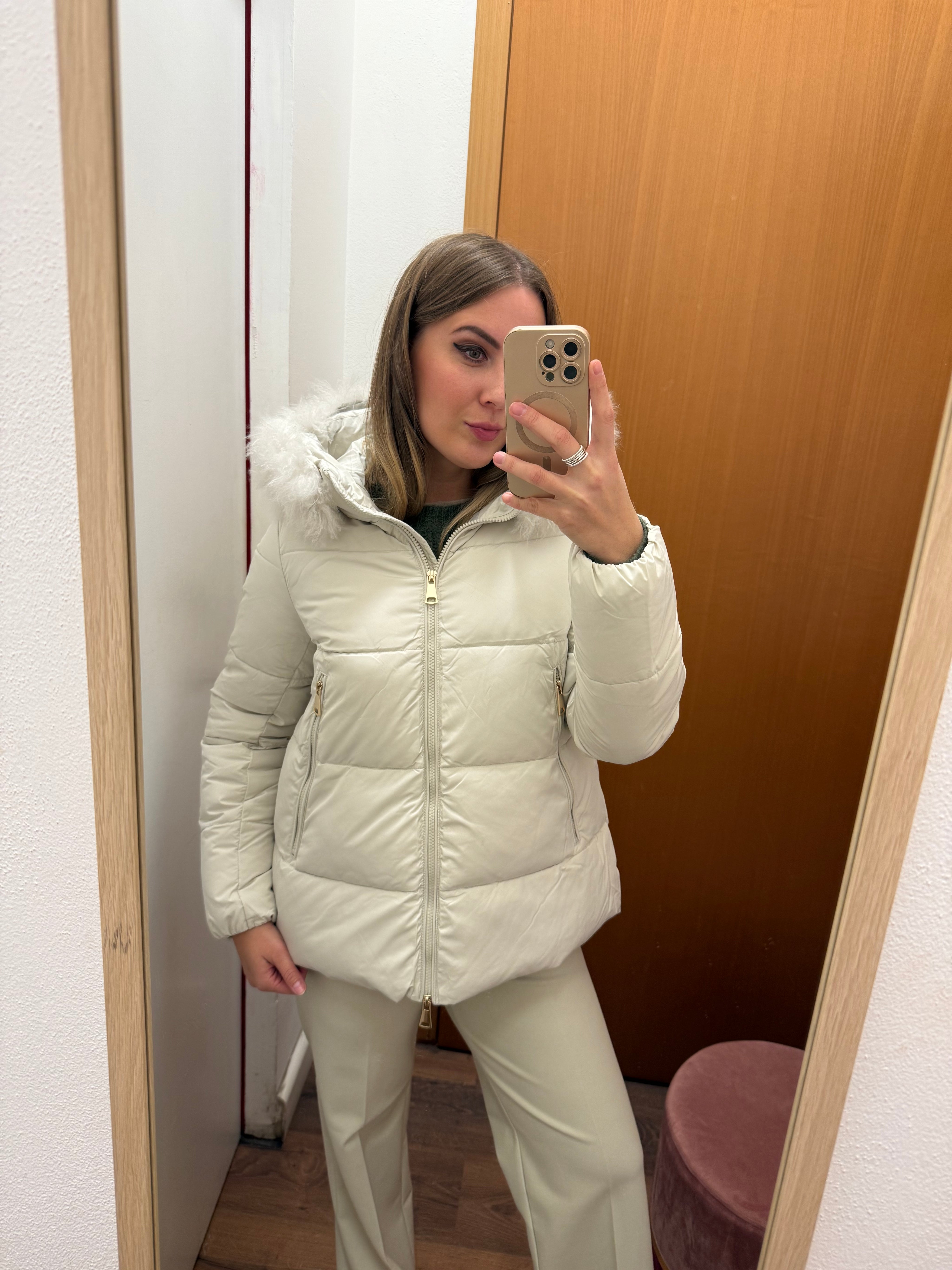 Piumino corto con cappuccio colore ghiaccio