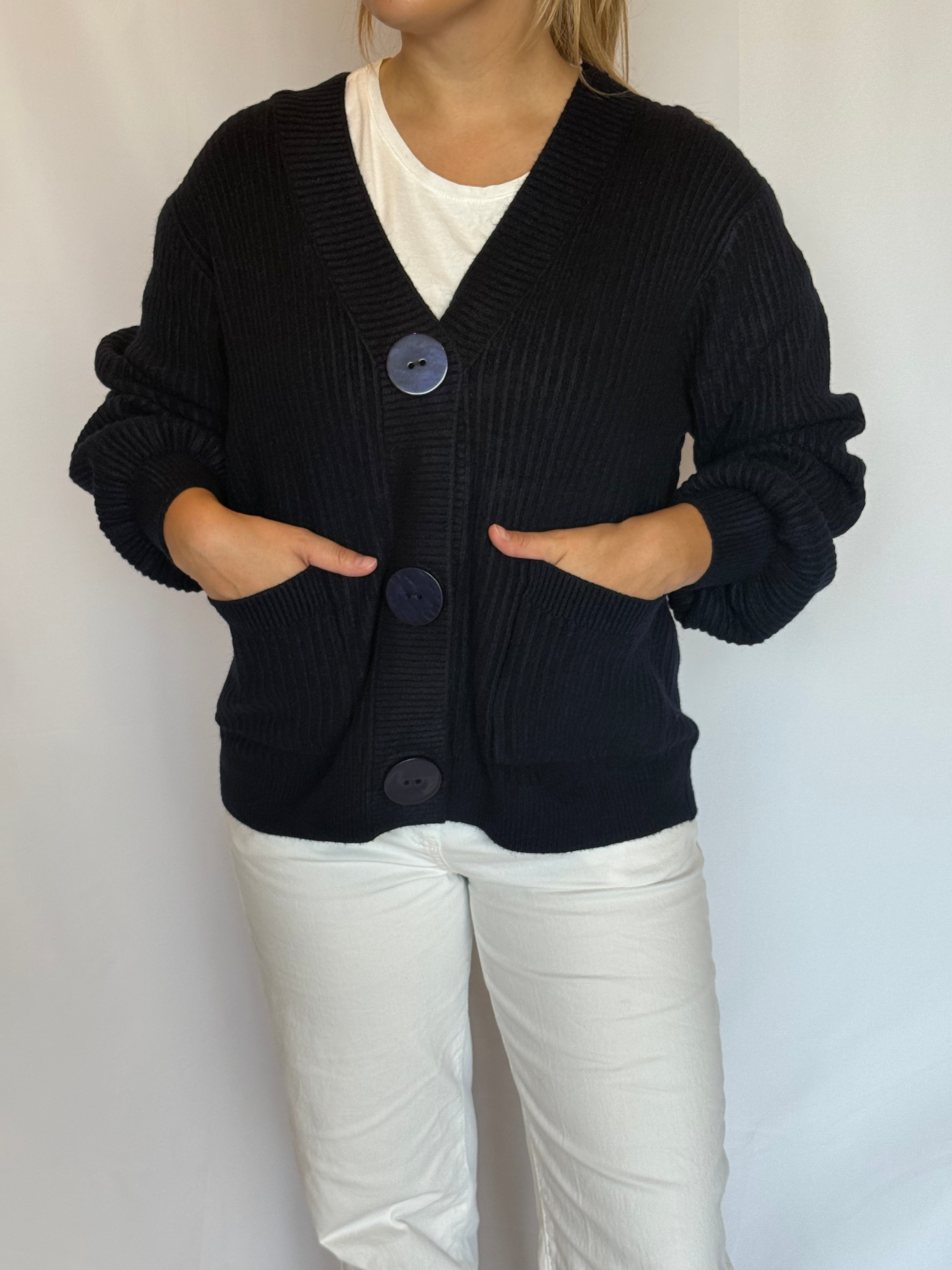 Cardigan a V di viscosa con maxi bottoni Gioia