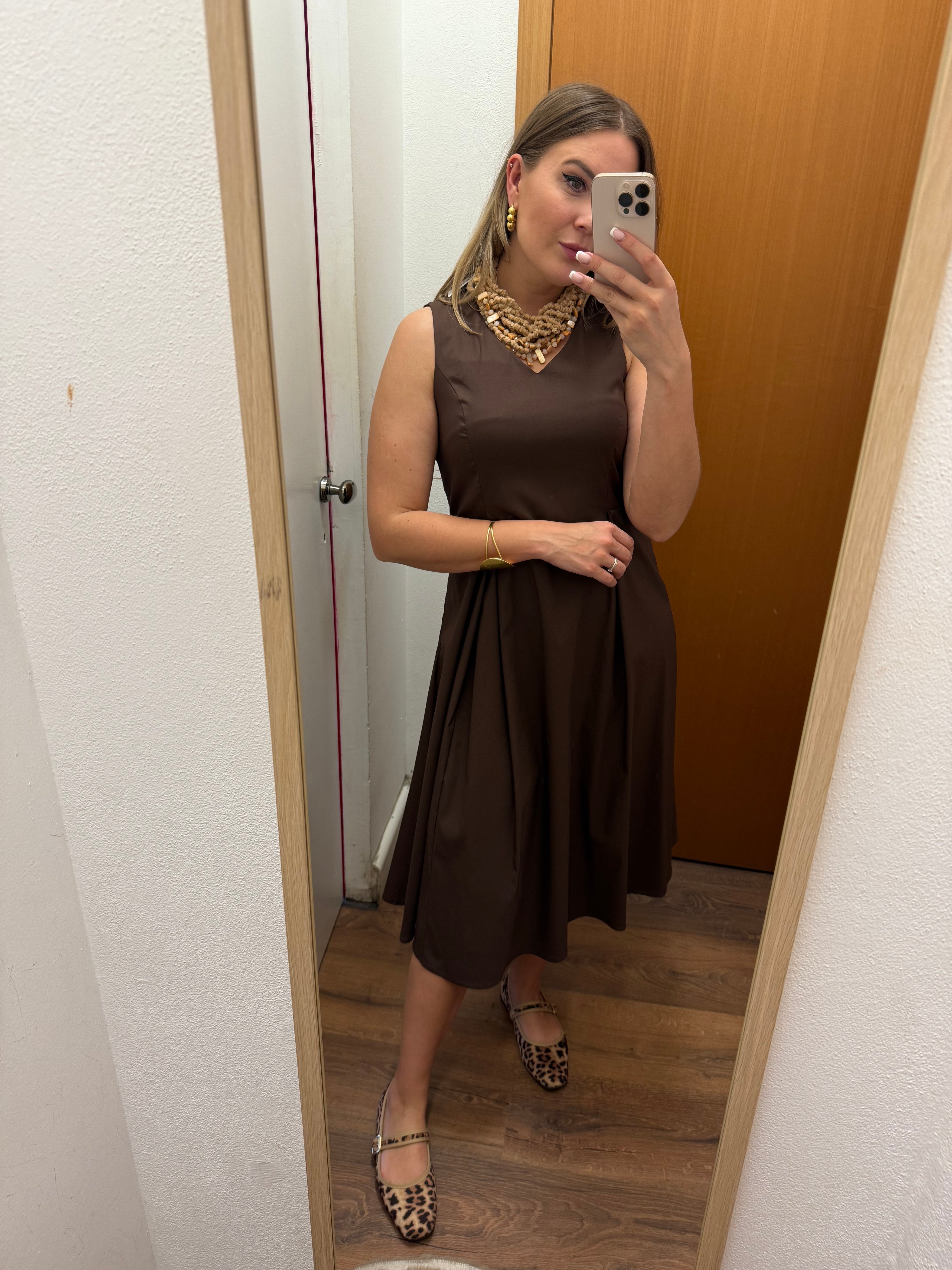 Abito midi marrone Gioia