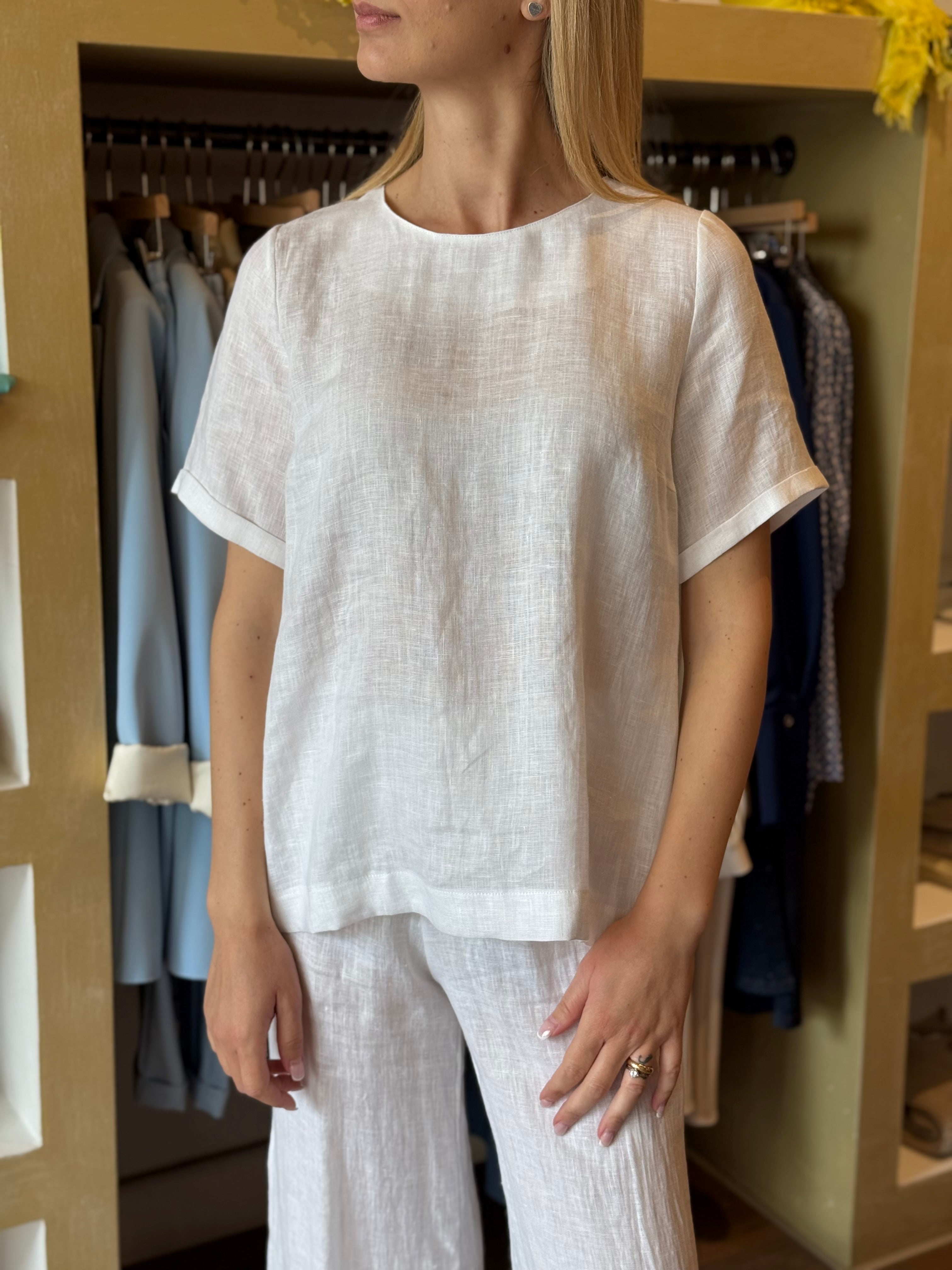 Blusa manica corta in Lino colore bianco polvere Gioia