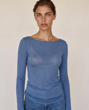 Maglia Essenziale Ultraleggera in Cashmere con Scollo a Barca Azzurro