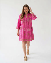 Abito chemisier fucsia con ricami e paillettes stile marino