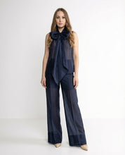 Completo Blu Notte – Top con Fiocco Maxi e Pantaloni Palazzo