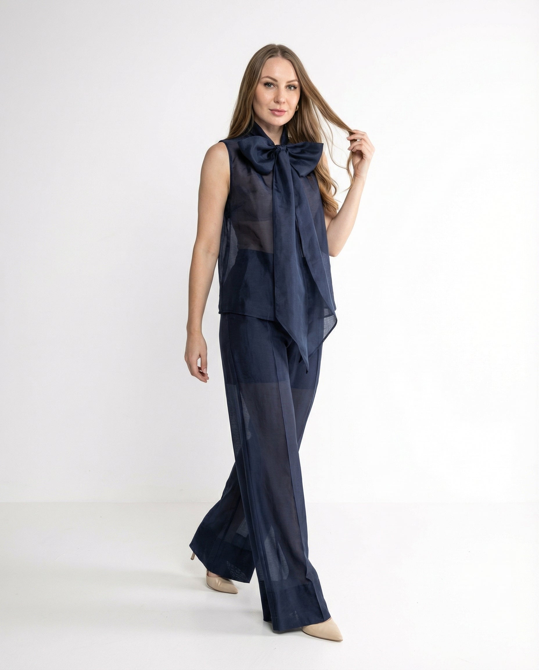 Completo Blu Notte – Top con Fiocco Maxi e Pantaloni Palazzo