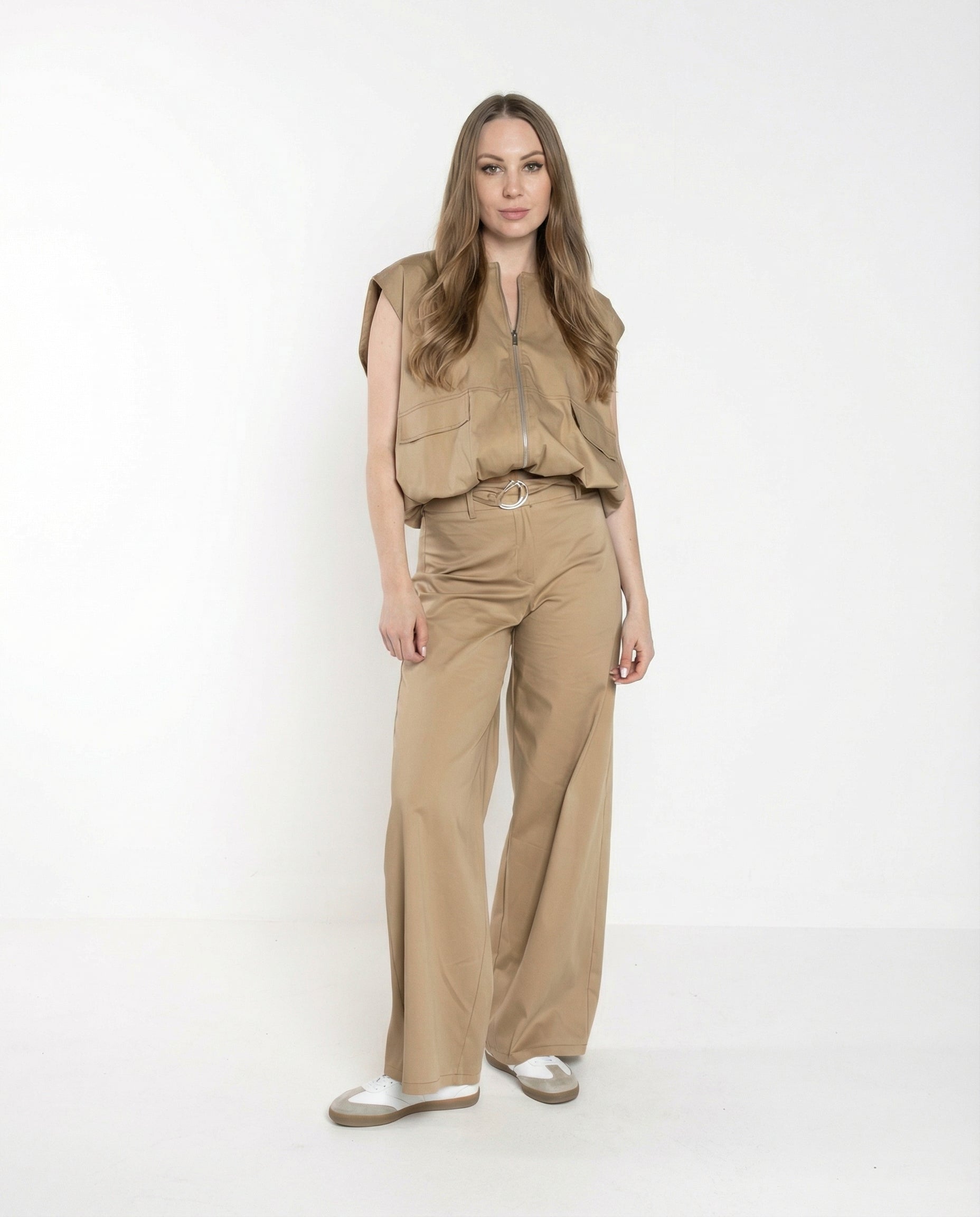 Completo in cotone Sabbia – Gilet Utility e Pantaloni Palazzo