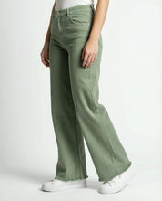 Jeans Wide Leg Color verde militare con Bordo Sfrangiato