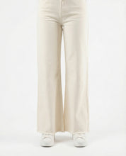 Jeans Wide Leg Color Panna con Bordo Sfrangiato