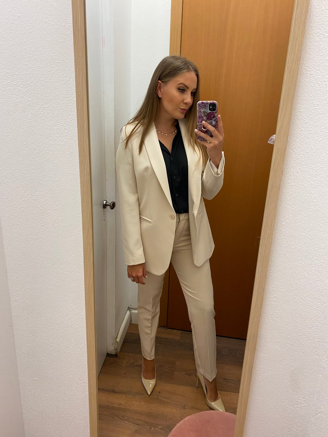 Pantalone a sigaretta