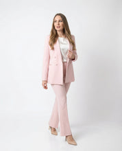 Completo Giacca Doppiopetto e Pantaloni a Zampa Rosa Cipria con inserti in Raso