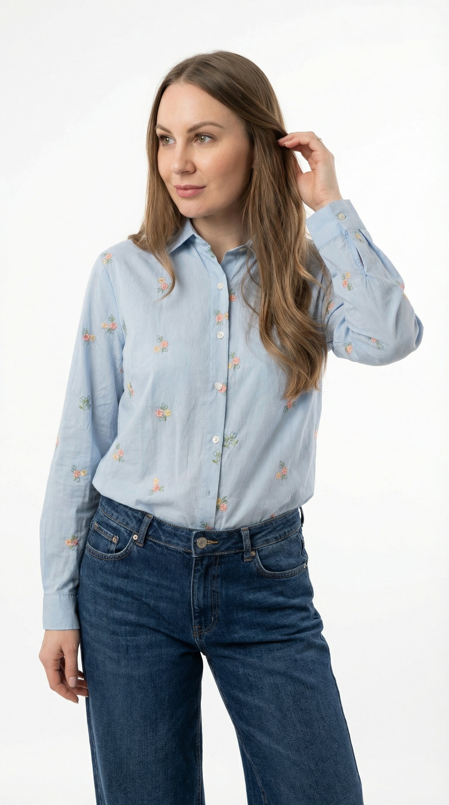 Camicia Azzurra con Ricami Floreali