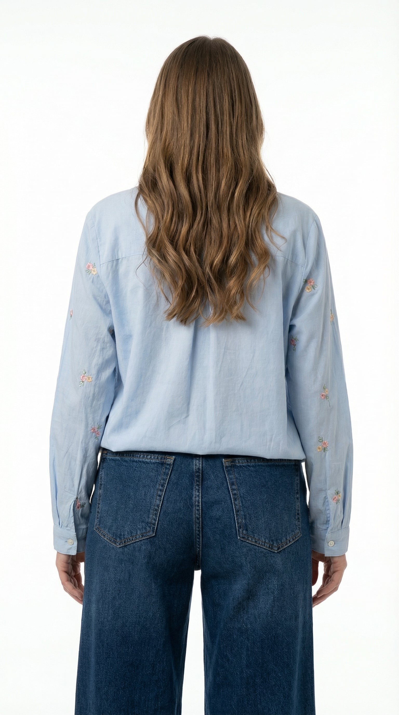 Camicia Azzurra con Ricami Floreali