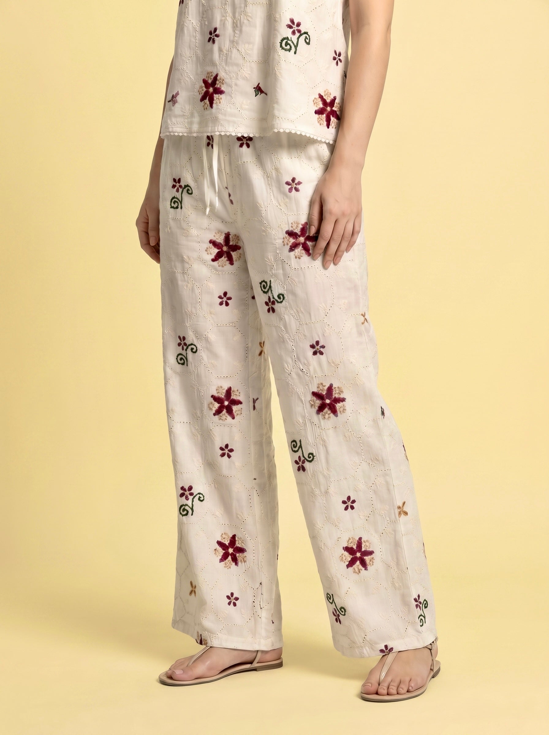 Completo Ricamato bianco con Top e Pantalone Palazzo