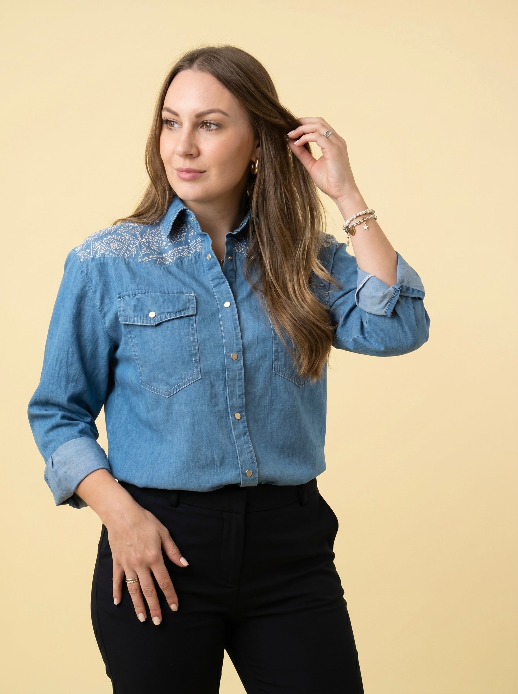 Camicia Denim con Ricamo Western