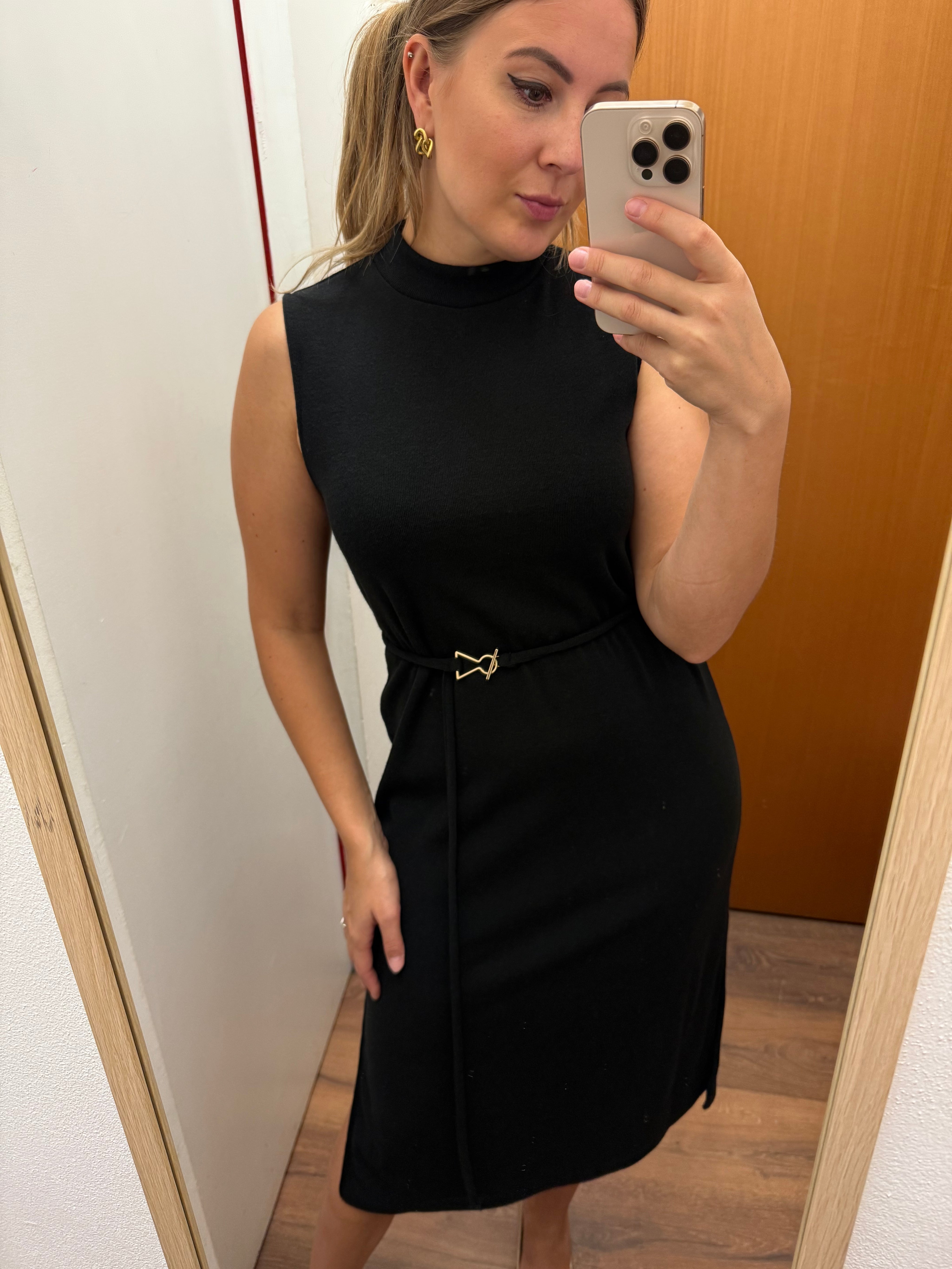 Abito Longuette in maglia Lokita