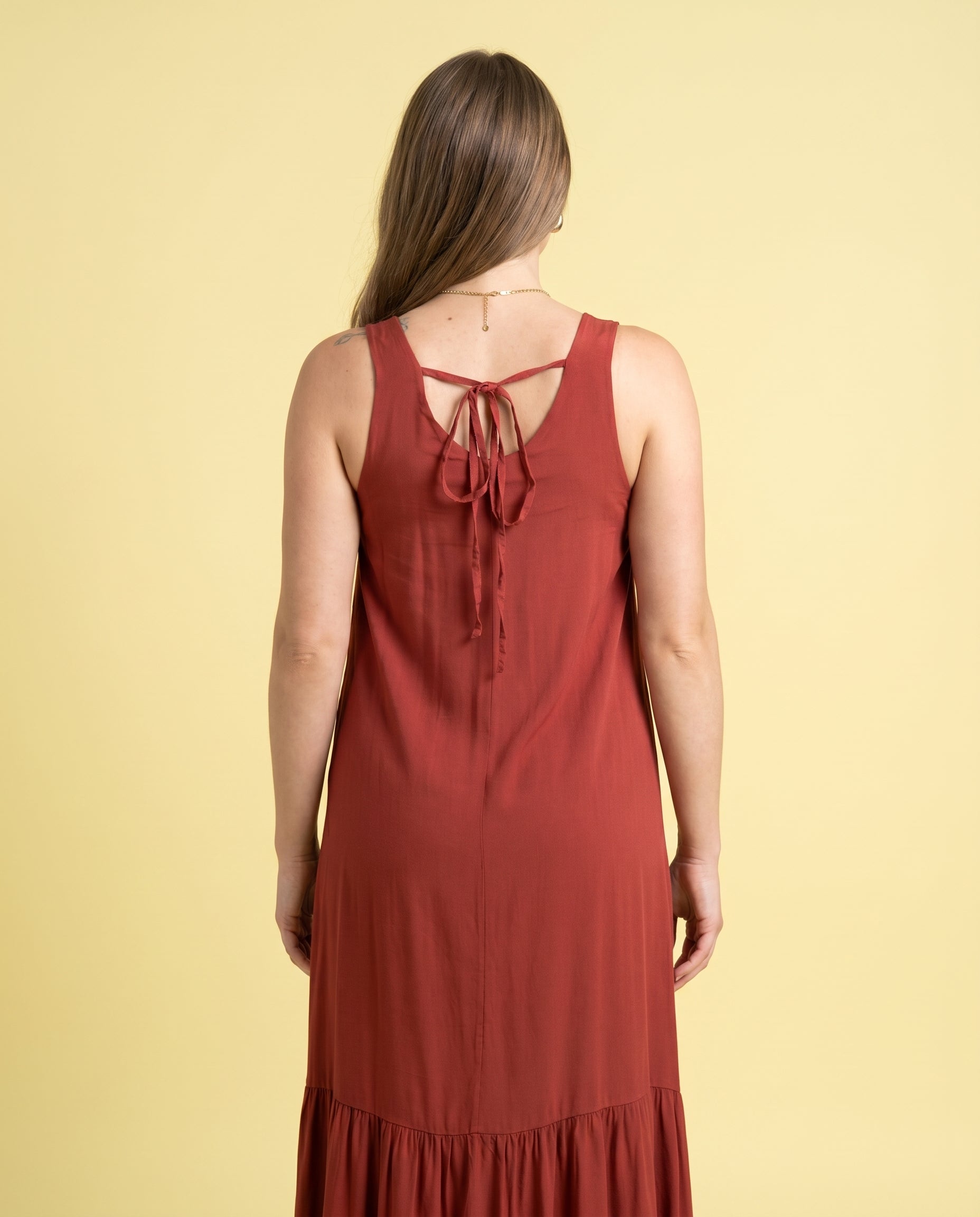Maxi Abito lungo smanicato terracotta Lokita