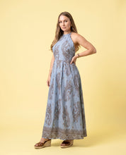 Abito lungo azzurro con stampa paisley e schiena scoperta Lokita