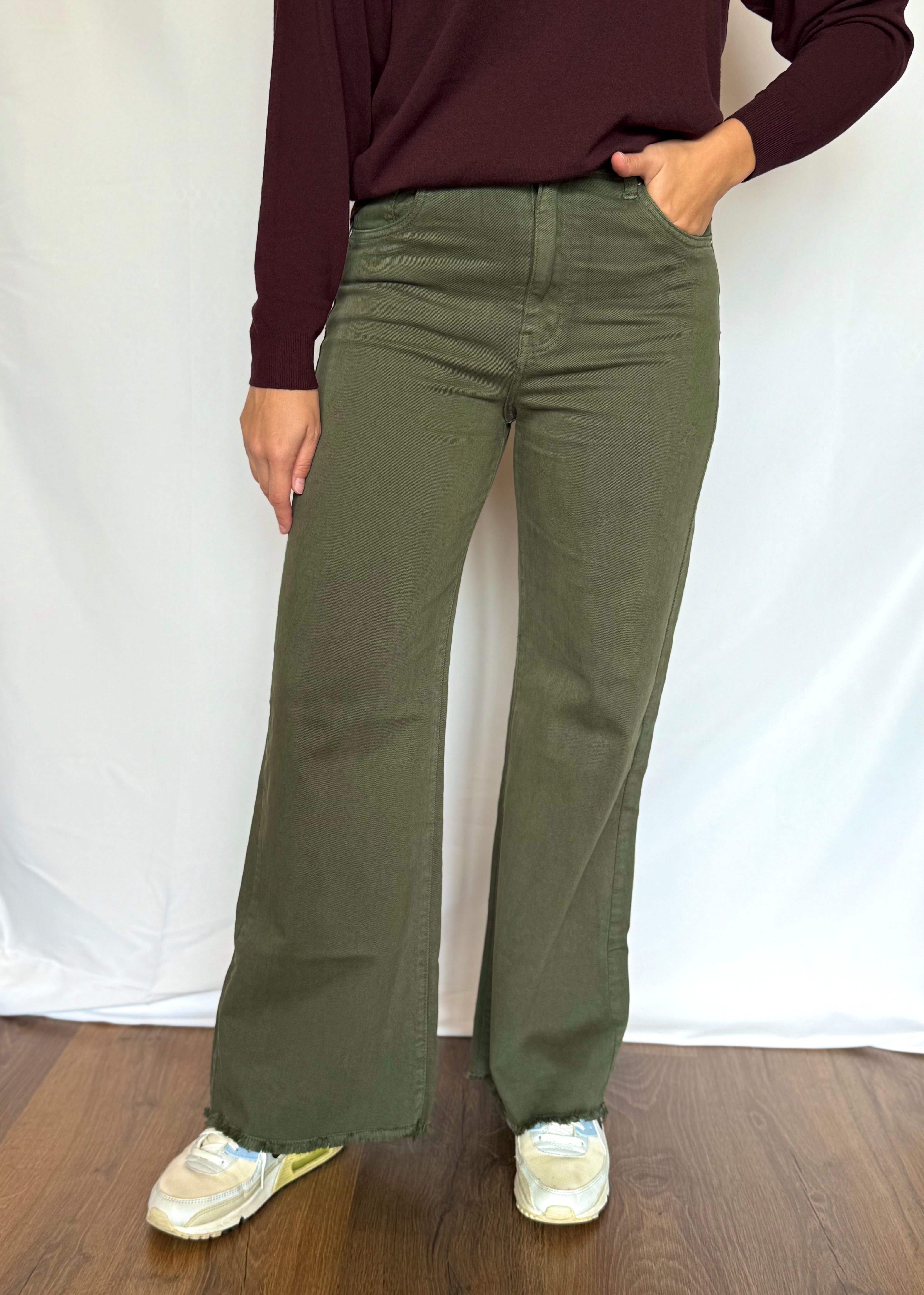 Jeans wide leg verde militare sfrangiato Gioia