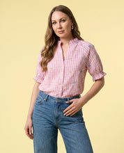 Camicia rosa pastello a quadretti con ricami floreali