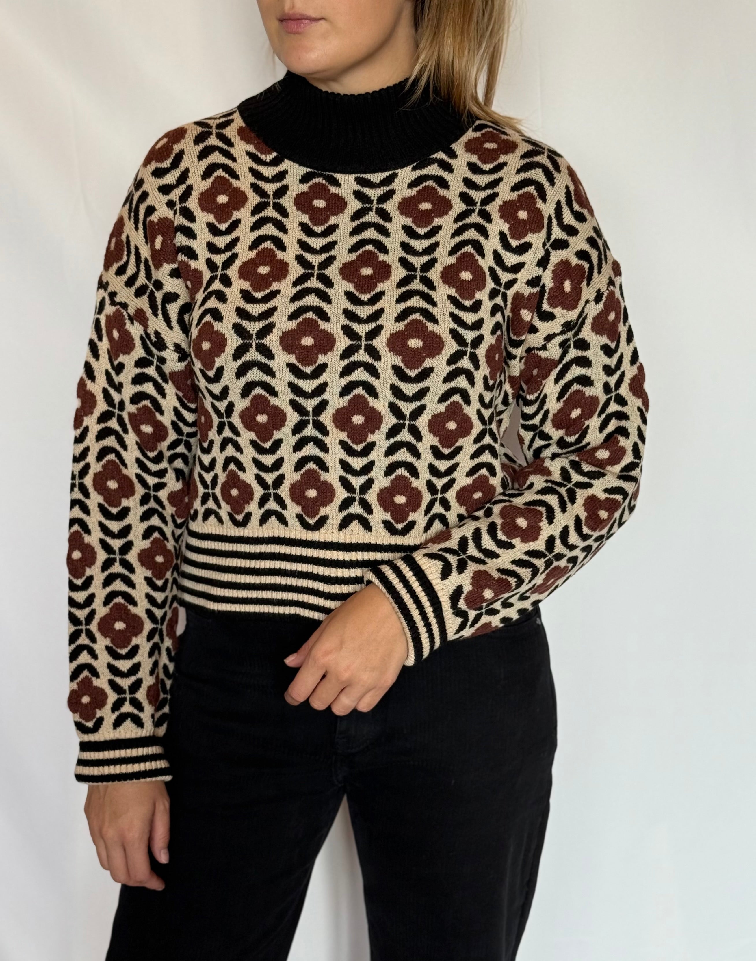 Pullover lupetto fiori jacquard misto lana Lokita