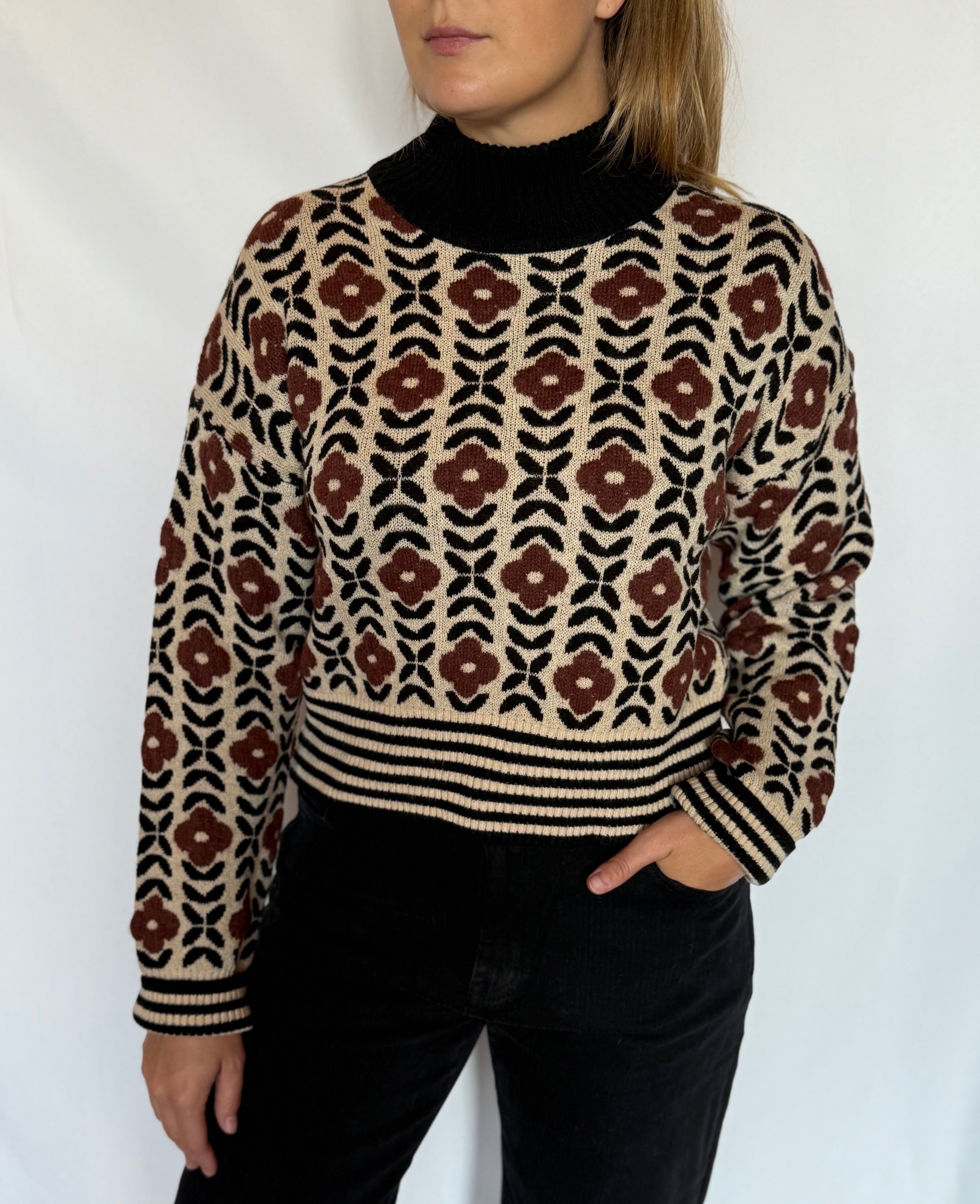 Pullover lupetto fiori jacquard misto lana Lokita