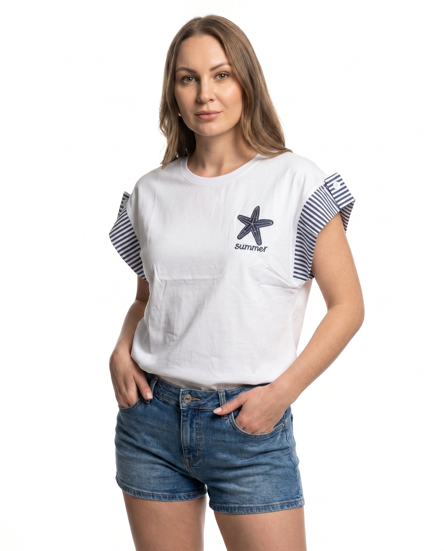 T-shirt bianca con stella marina ricamata e maniche a righe
