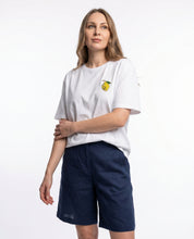 T-shirt basic con patch frutta gioiello