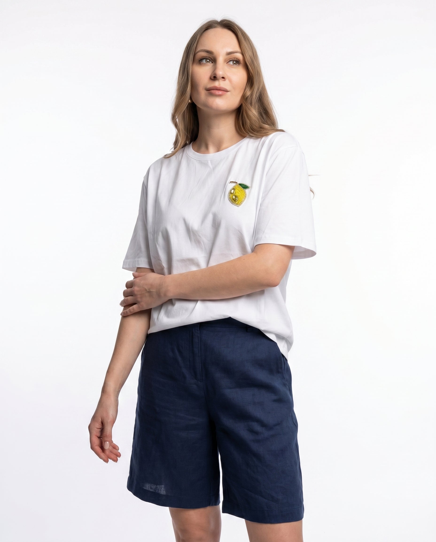 T-shirt basic con patch frutta gioiello