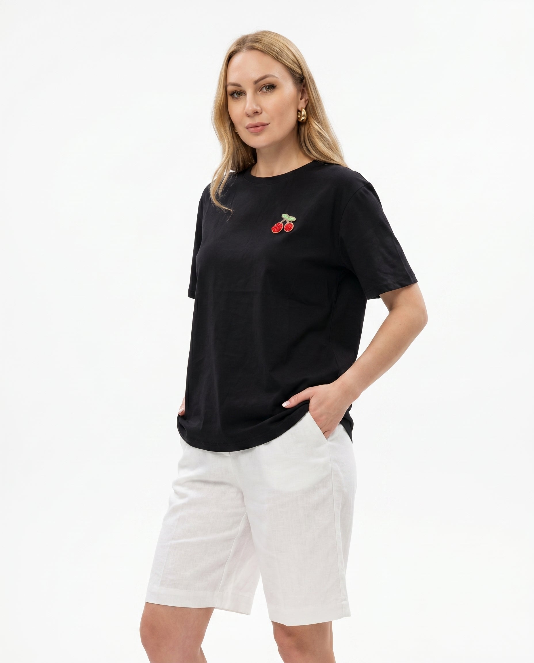 T-shirt basic con patch frutta gioiello