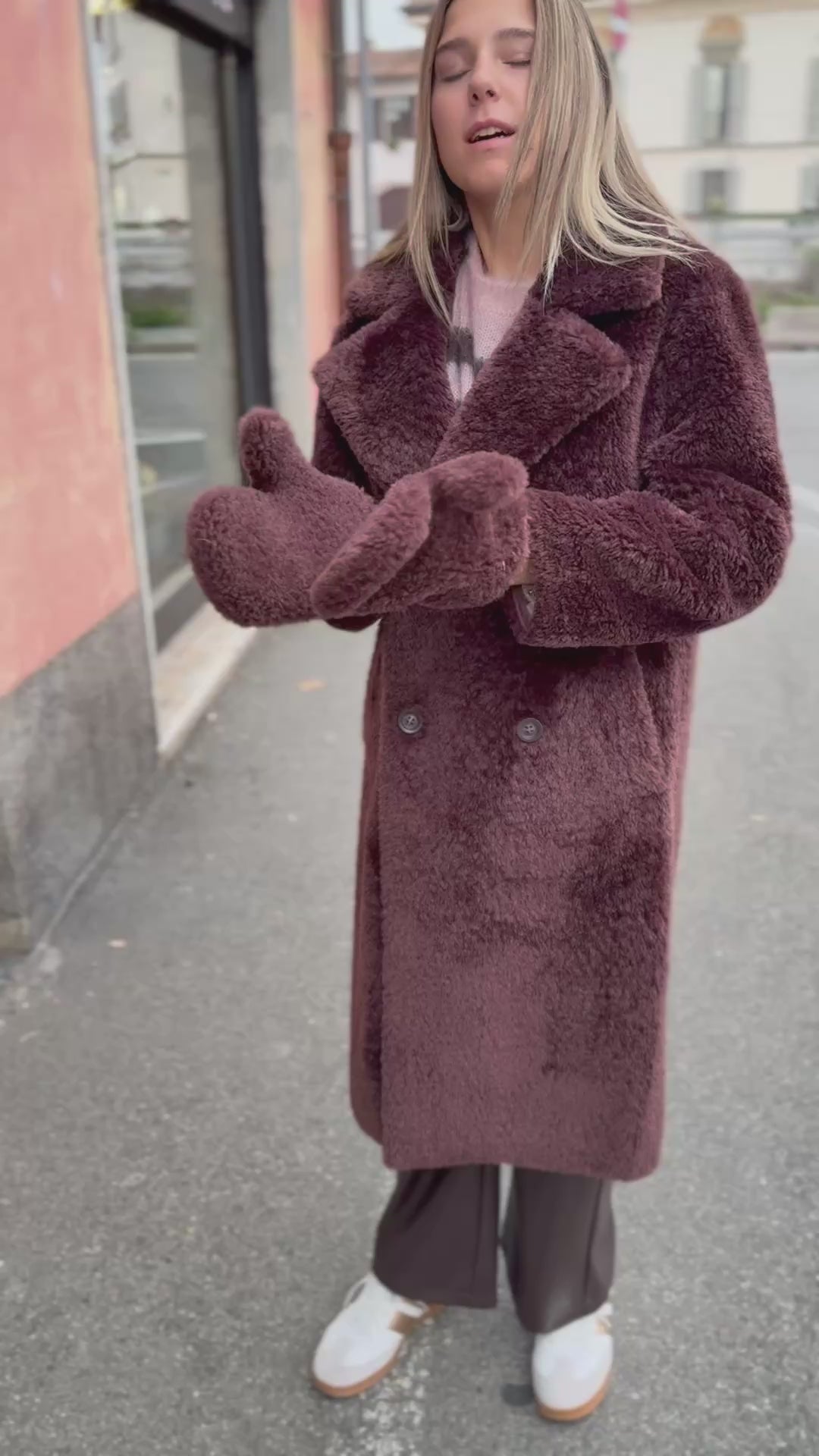 Teddy doppiopetto color cioccolato Rinascimento ￼