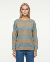 Maglione girocollo a righe lurex celeste e sabbia
